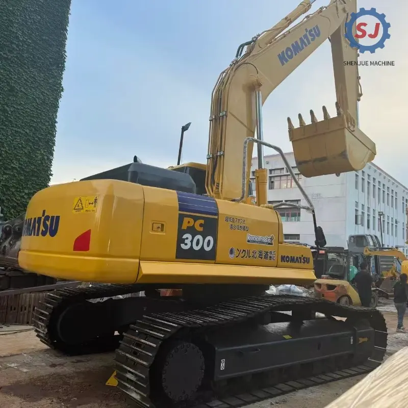 High Performance Durable Used KOMATSU PC300 Super Large Excavator Mining Equipment Global (1)