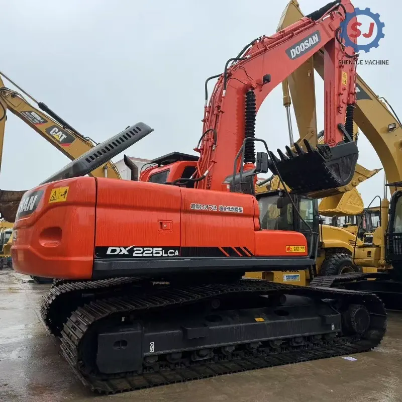 Heavy Duty Stable Used DOOSAN DX225LC Wide 800mm Track Crawler Machine for Sale
