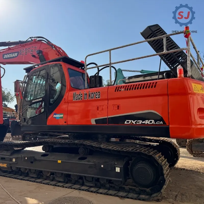 Mining Grade Robust Used DOOSAN DX340LC Heavy Crawler Excavator Global Supply